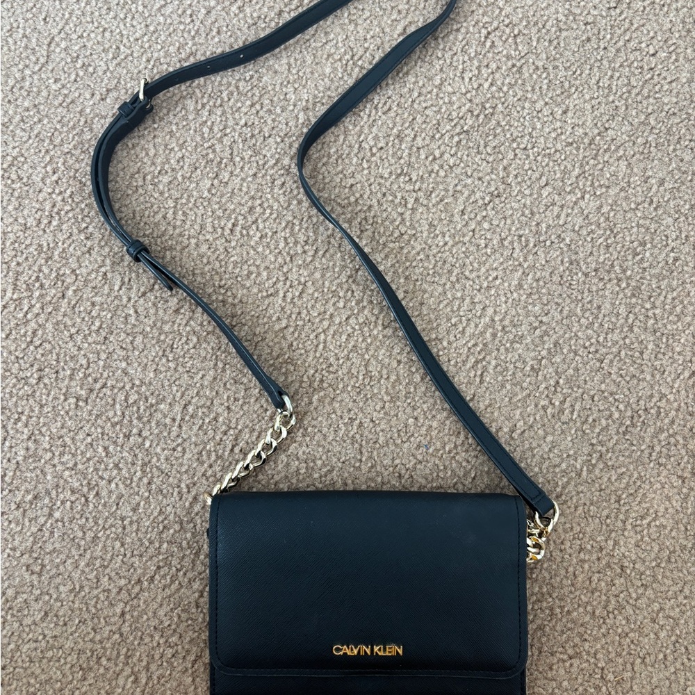 Calvin Klein Elegant Black Crossbody Bag